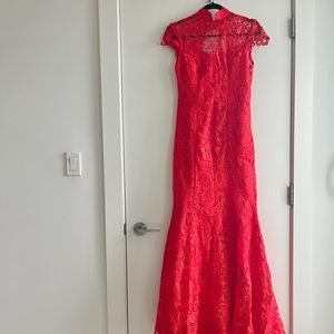 Chinese red lace cheongsam
